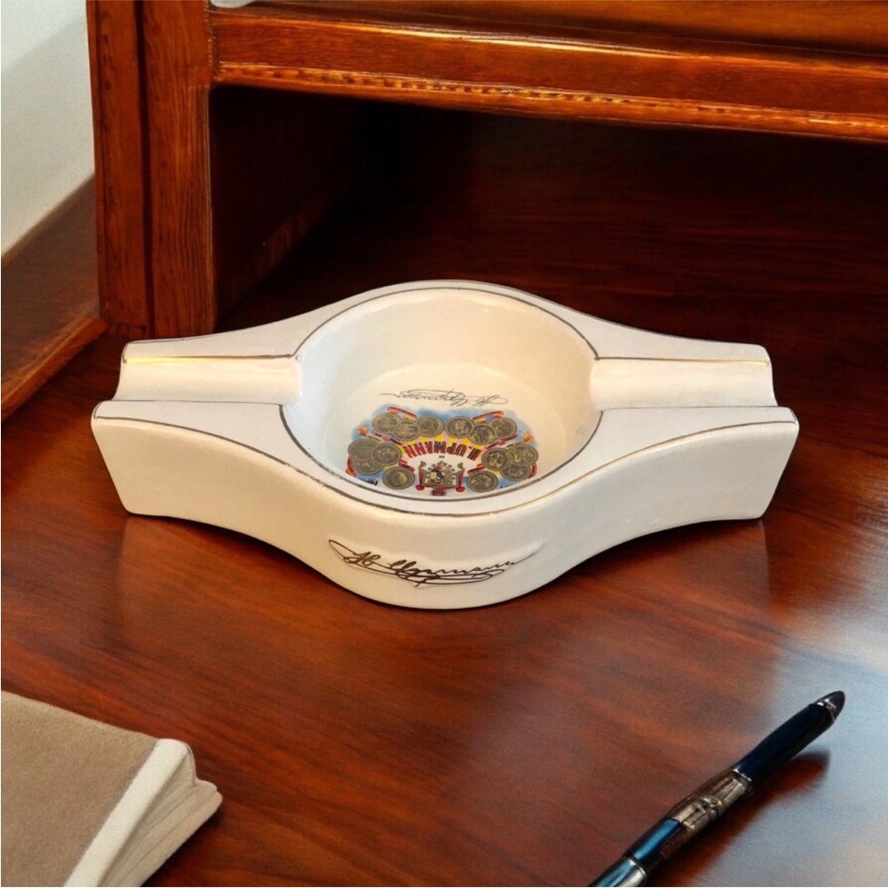 Vintage Fabrica de Tabacos H. Upmann Cigar Label Ceramic Ashtray Holds 2 Cigars